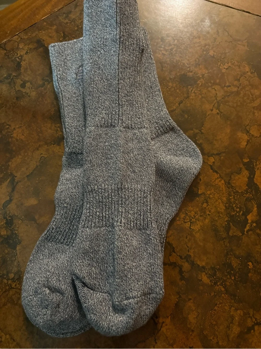 NWOT New Balance Men's Crew Athletic Socks in Heather Blue-Gray